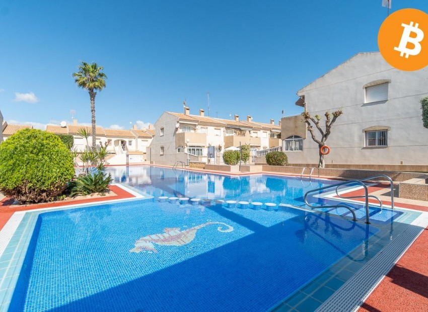 Sale - Bungalow -
Torrevieja - Aguas nuevas 1