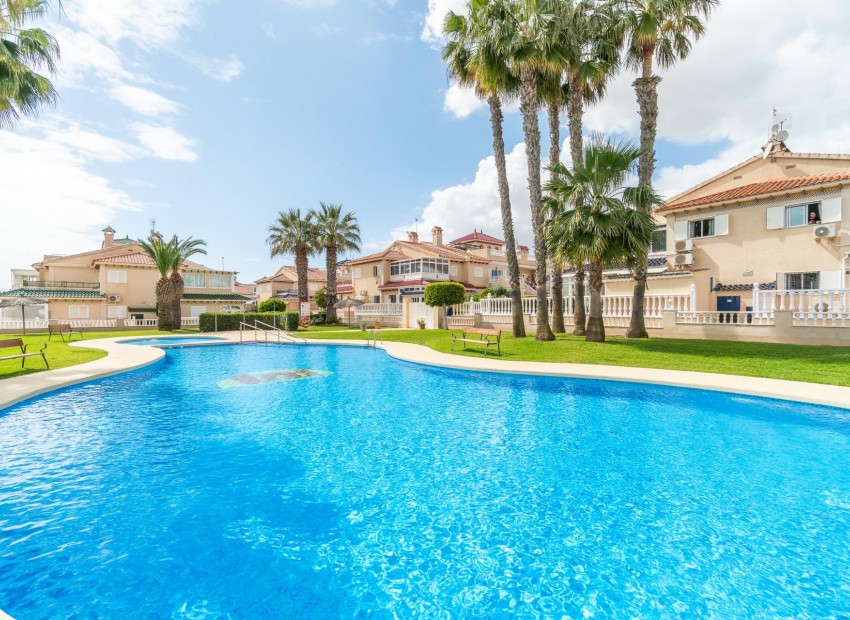 Sale - Chalet -
Orihuela Costa - Zeniamar-Horizonte-La Campana