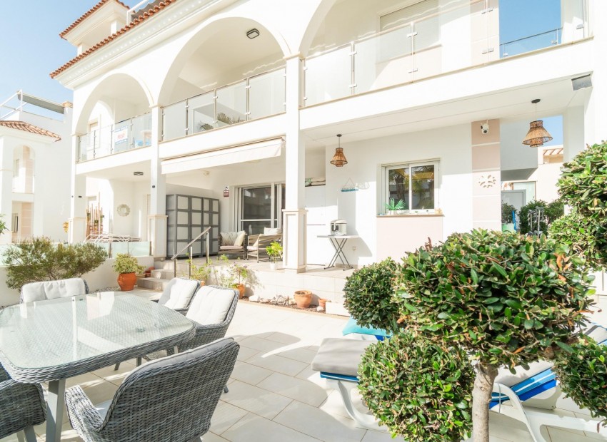 Sale - Ground Floor -
Rojales - Centro de la Ciudad Quesada