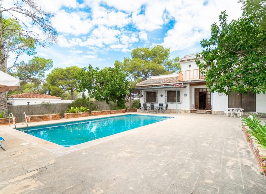 Sale - house -
Pilar de la Horadada - Pinar de Campoverde