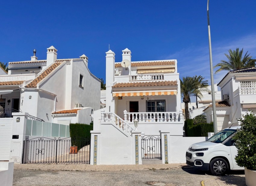 Sale - Single Family Home -
Orihuela - Villamartin