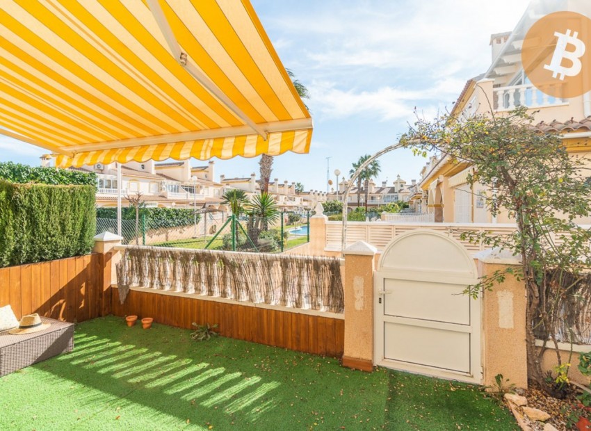 Sale - Terraced house -
Orihuela Costa - Playa Flamenca
