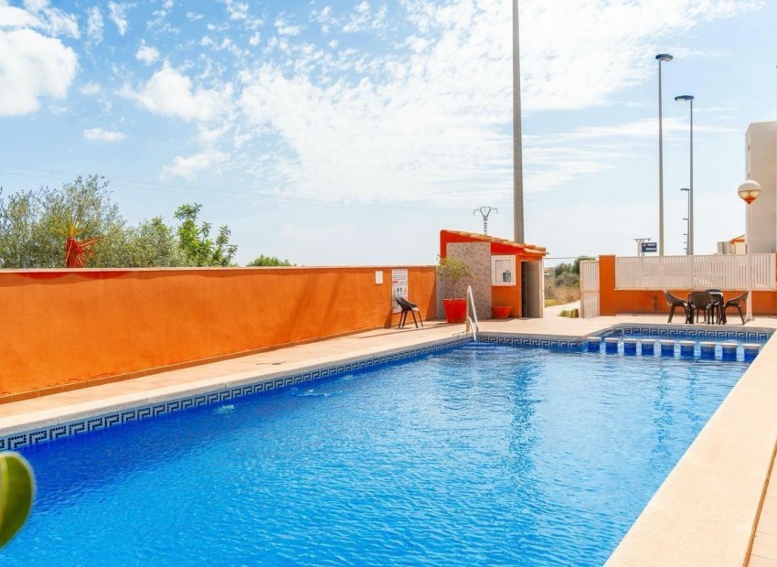 Sale - Terraced house -
Orihuela Costa - Villamartin