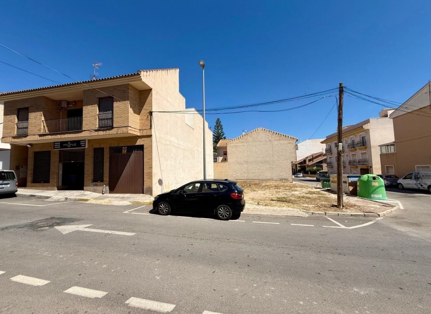 Sale - Urban building plot -
San Miguel de Salinas - CENTRO URBANO