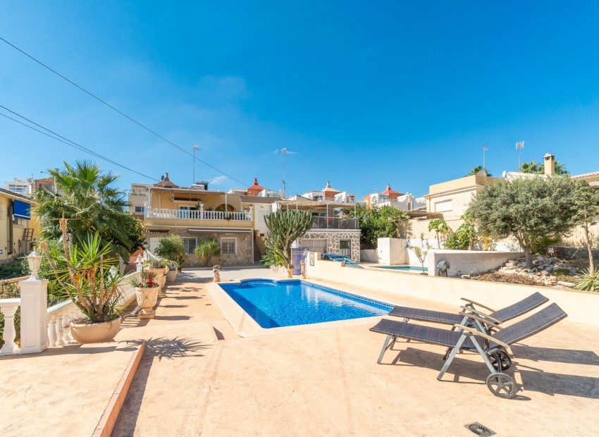 Sale - Villa -
Orihuela Costa - Los Balcones
