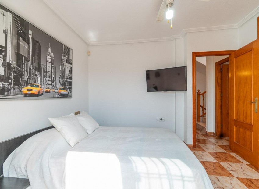 Sale - Villa -
Orihuela Costa - Los Dolses