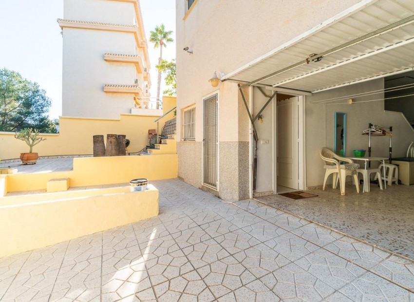 Sale - Villa -
Orihuela Costa - Playa Flamenca