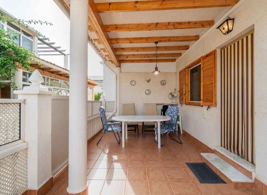 Sale - Villa -
Orihuela Costa - Playa Flamenca