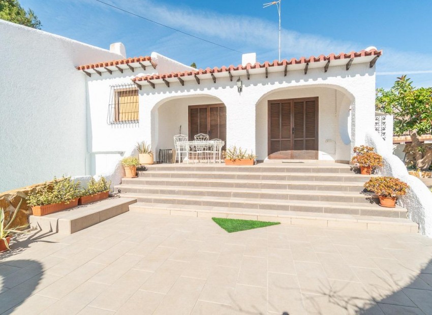 Sale - Villa -
Orihuela Costa - Punta Prima