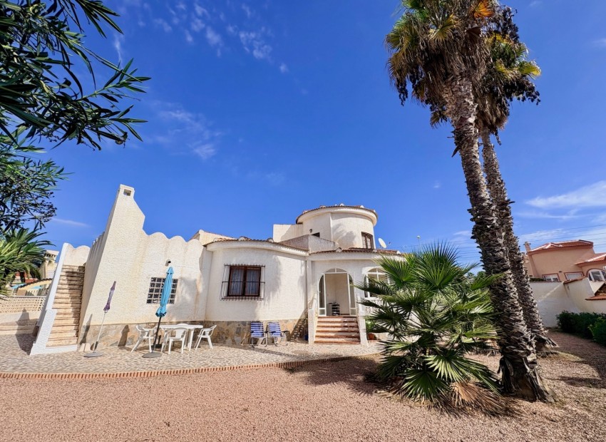 Sale - Villa -
Rojales - Ciudad Quesada