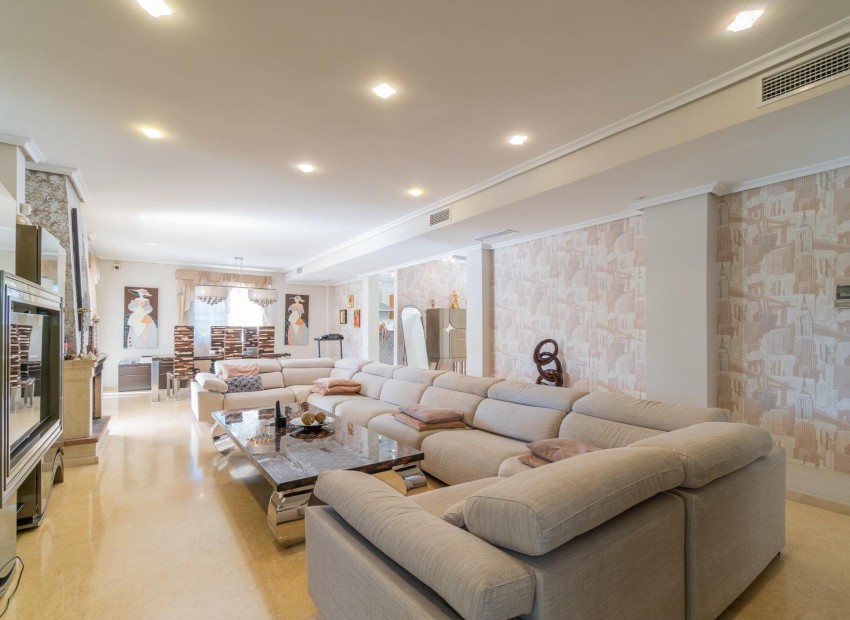 Sale - Villa -
Torrevieja - Torre la mata