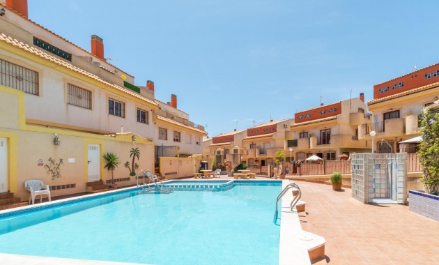 Terraced house - Alquiler a largo plazo - Orihuela Costa -
                La Zenia