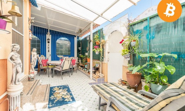 Terraced house - Sale - Torrevieja -
                Lago jardin