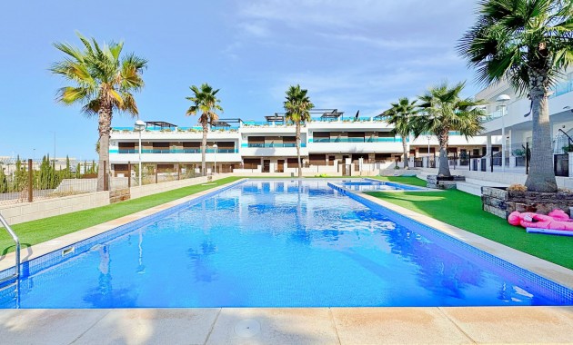 Townhouse - Sale - Torrevieja - Los balcones