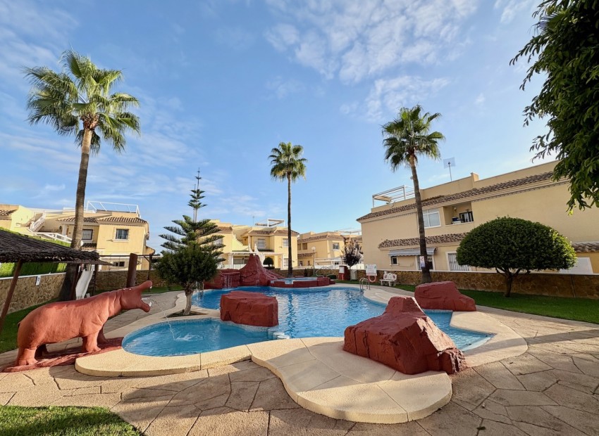 Venta - Adosado -
Orihuela - Villamartin