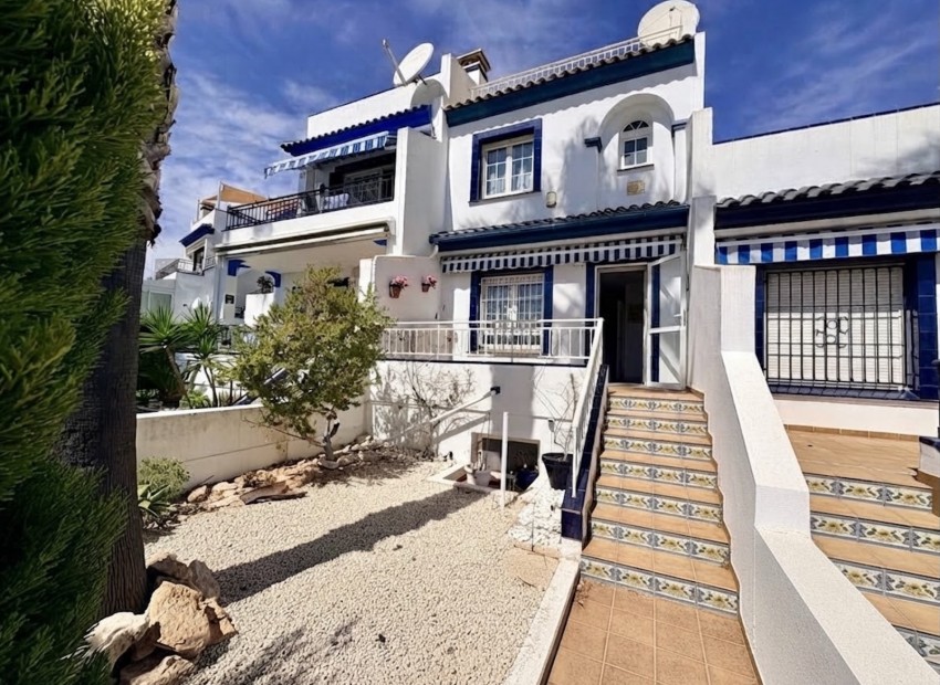 Venta - Adosado -
Orihuela - Villamartin