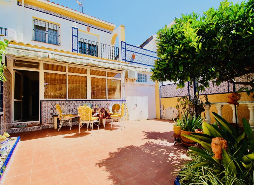 Venta - Adosado -
Punta Prima - Mar Azul