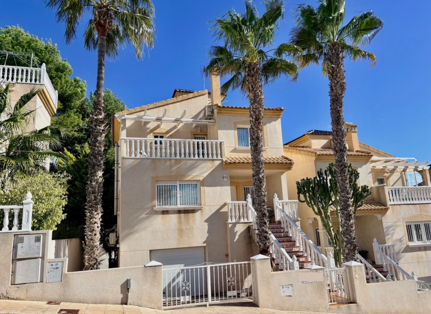 Venta - Chalet -
Orihuela Costa - Las Filipinas