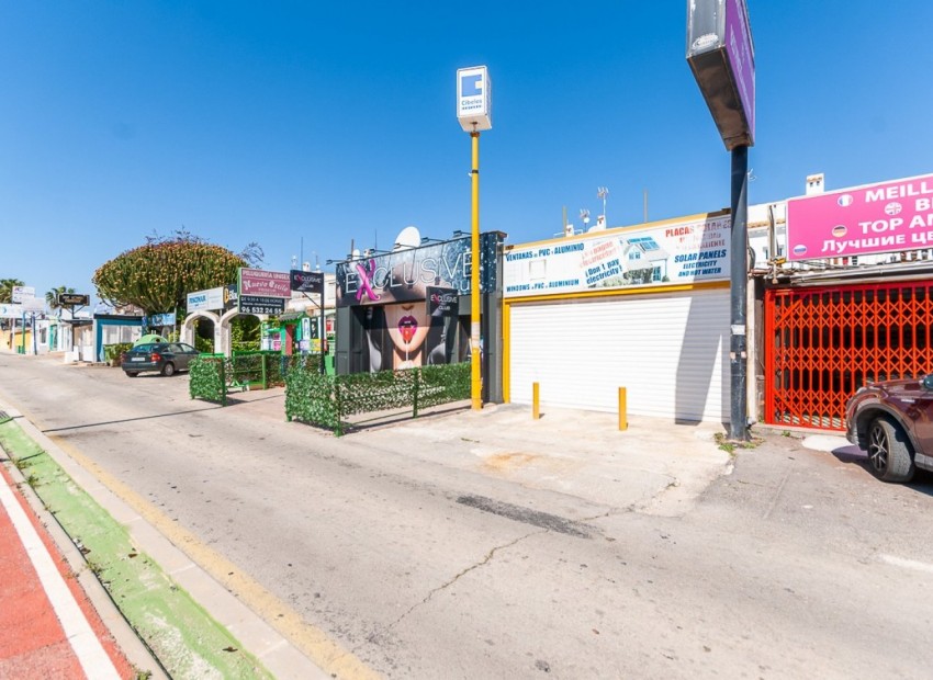 Venta - Commercial Unit -
Orihuela Costa - La Regia