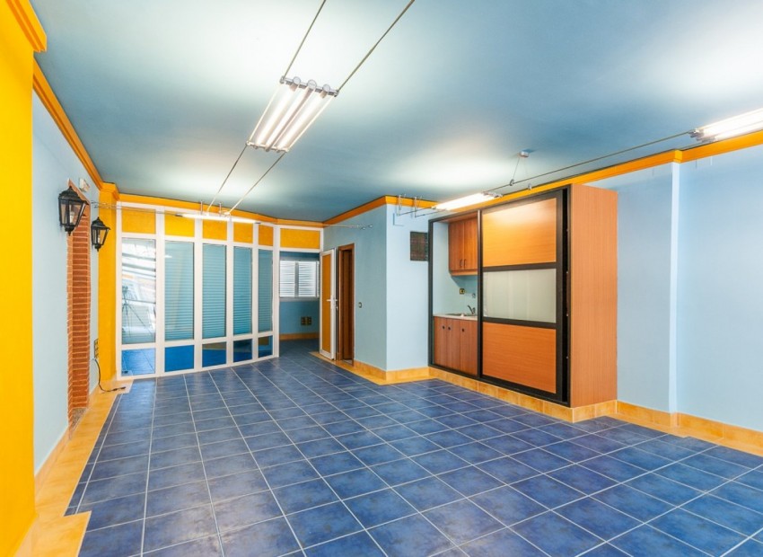 Venta - Commercial Unit -
Orihuela Costa - La Regia