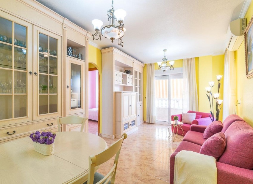 Venta - Flat -
Torrevieja - Centro