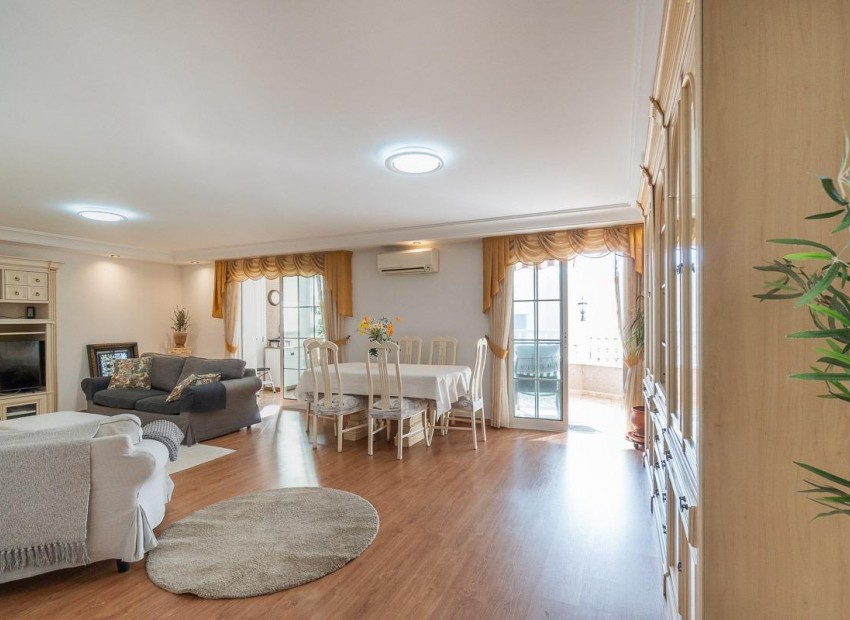 Venta - Penthouse -
Torrevieja - Centro