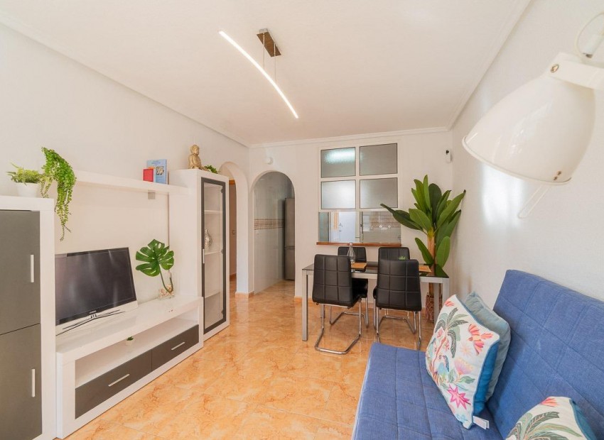 Venta - Terraced house -
Torrevieja - El limonar