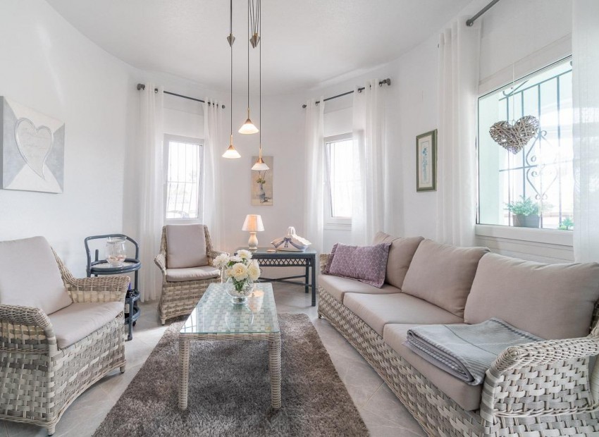 Venta - Villa -
Orihuela Costa - La Florida