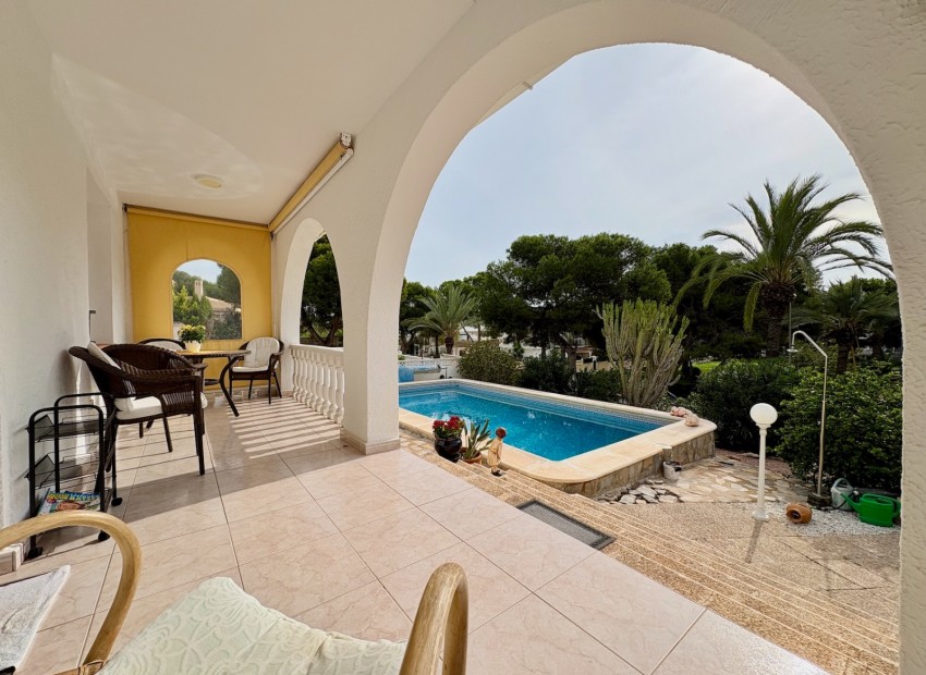 Venta - Villa -
Orihuela Costa - La Zenia