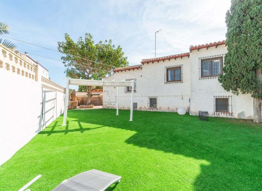 Venta - Villa -
Orihuela Costa - Punta Prima