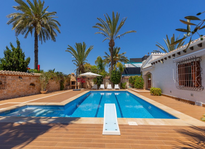 Venta - Villa -
Orihuela - Orihuela Costa
