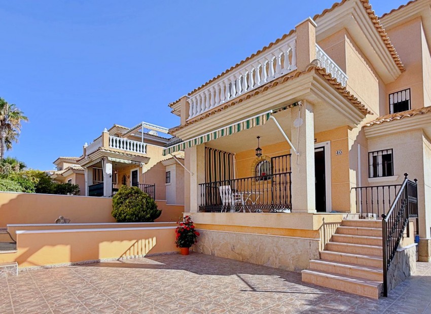 Venta - Villa -
Orihuela - Orihuela Costa