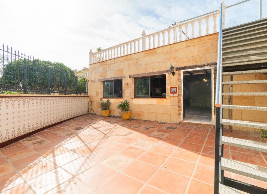Venta - Villa -
Torrevieja - Los altos