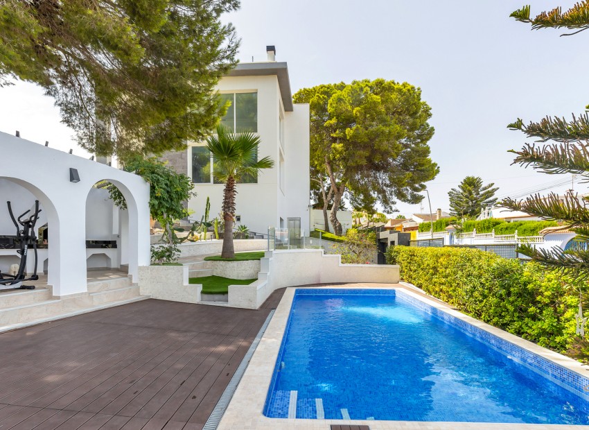 Venta - Villa -
Torrevieja - Los balcones