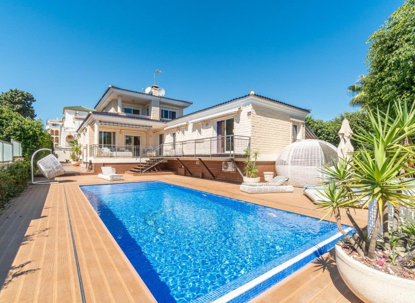 Venta - Villa -
Torrevieja - Torre la mata