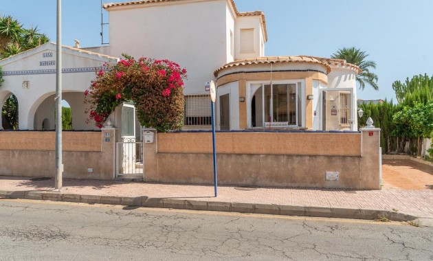 Villa - Resale - Orihuela Costa - La Florida