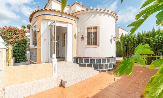 Villa - Resale - Orihuela Costa -
                La Florida