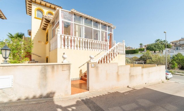 Villa - Resale - Orihuela Costa -
                La Zenia