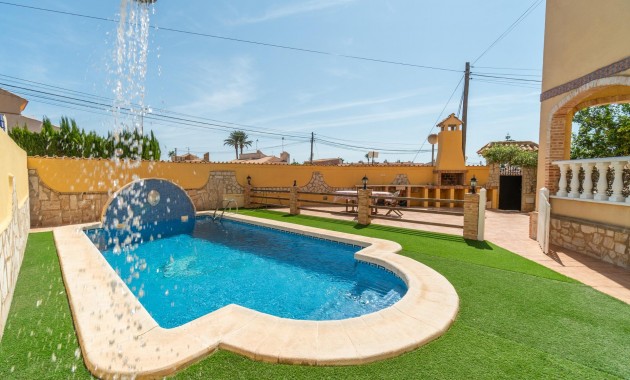 Villa - Resale - Orihuela Costa - Las Mimosas