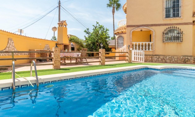 Villa - Resale - Orihuela Costa - Las Mimosas