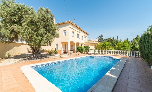 Villa - Resale - Torrevieja - La Mata