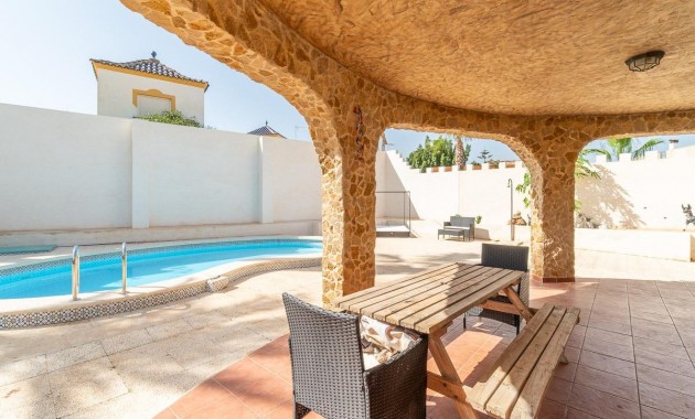 Villa - Resale - Torrevieja - Los altos