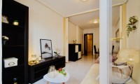 Wohnung - Resale -
            Torrevieja - UB1898