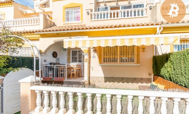 Resale - Terraced house -
Orihuela Costa - Playa Flamenca