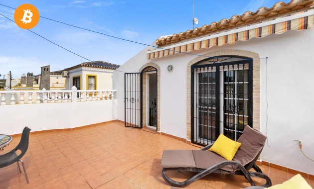 Resale - Villa -
Orihuela Costa - Villamartin