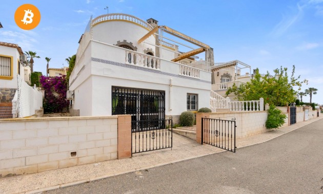 Resale - Villa -
Orihuela Costa - Villamartin