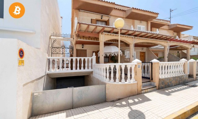 Resale - Terraced house -
Pilar de la Horadada - La Torre de la Horadada