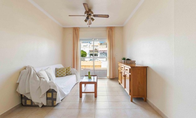 Resale - Bungalow -
Orihuela Costa - Las Mimosas