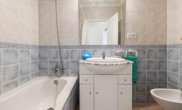 Resale - Bungalow -
Orihuela Costa - Las Mimosas