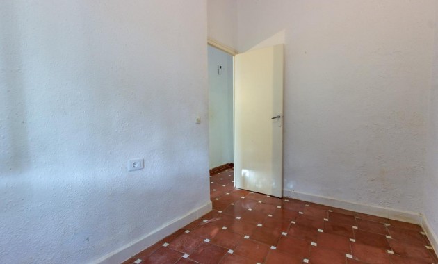 Resale - Villa -
Torrevieja - Aguas nuevas 1
